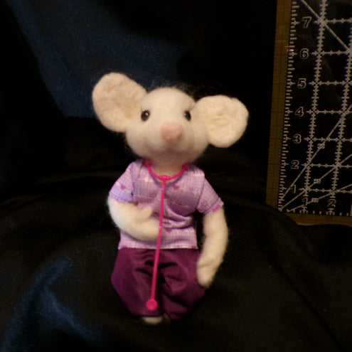 Wool Mouse Nurse