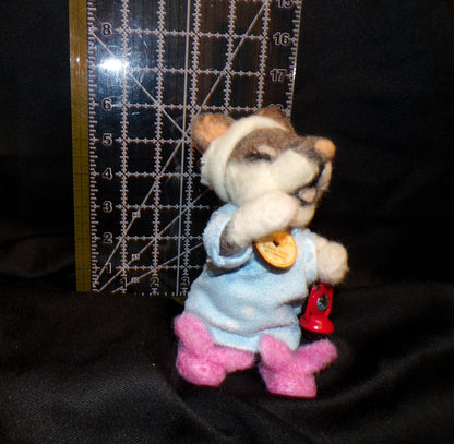 Wool Sleeping Mouse